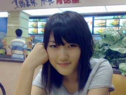 冯小刚徐帆女儿近照(冯小刚妻子徐帆的图片) 冯小刚徐帆女儿近照(冯小刚妻子徐帆的图片)