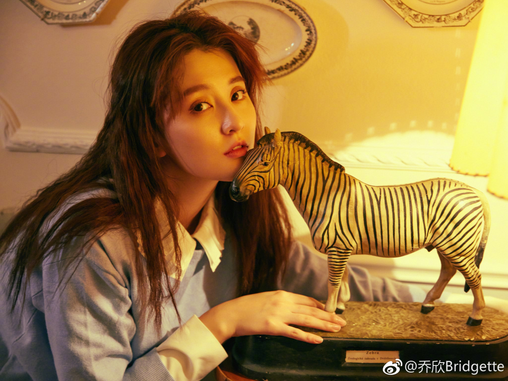 乔欣是有名的富二代(乔欣富二代身份坐实) 乔欣是有名的富二代(乔欣富二代身份坐实)