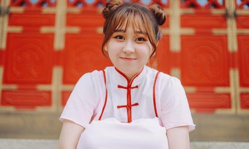 高秋梓是蜜蜂少女队成员吗(高秋梓女团)