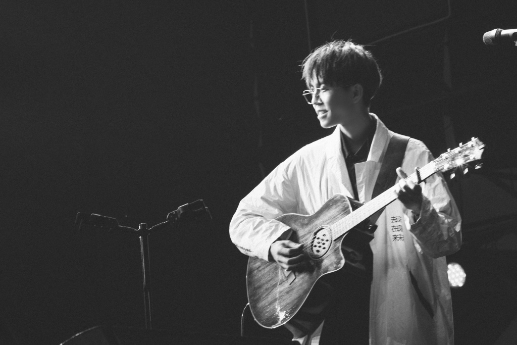 陈鸿宇为什么叫陈叔、陈一丁?陈鸿宇和谢春 陈鸿宇为什么叫陈叔、陈一丁?陈鸿宇和谢春