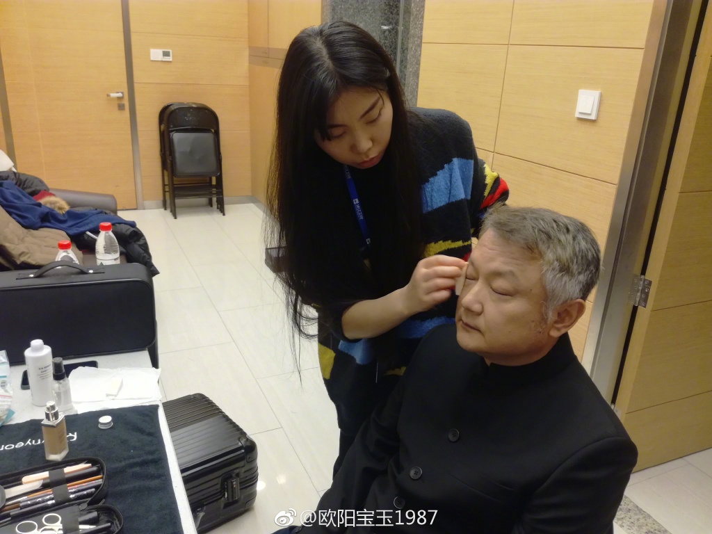 为什么说欧阳奋强的长相罕见(欧阳奋强颜值)