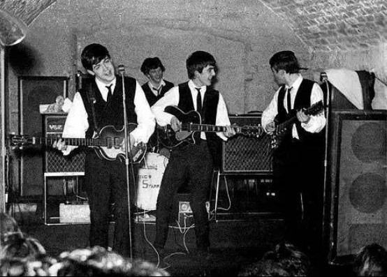 披头士主唱为什么被杀?披头士解散的原因是 披头士主唱为什么被杀?披头士解散的原因是