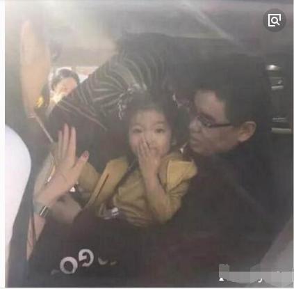 崔雅涵的爸爸妈妈是谁？阿拉蕾和董力不亲热(阿拉蕾和董力什么关系)