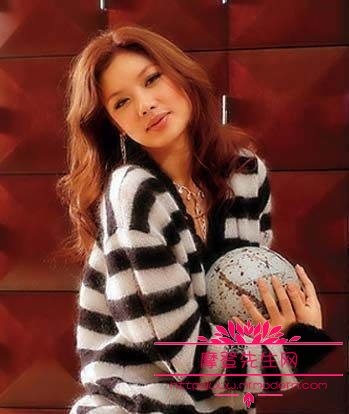 娱乐圈十大最穷明星分别是谁(娱乐圈最穷的人) 娱乐圈十大最穷明星分别是谁(娱乐圈最穷的人)