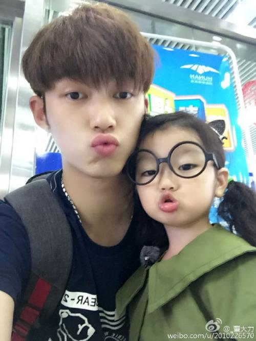 崔雅涵的爸爸妈妈是谁？阿拉蕾和董力不亲热(阿拉蕾和董力什么关系)