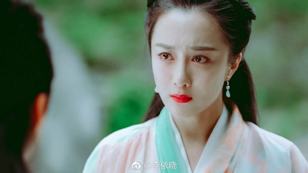 李依晓为什么总演大美女坏角色？她现在算是