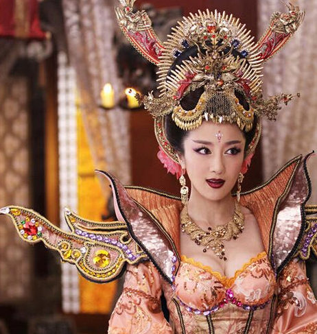 李依晓的狐狸形象照片(李依晓剧照图片)