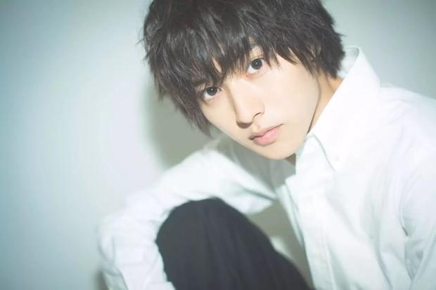 山崎贤人是被晒黑的吗？山崎贤人为什么叫k