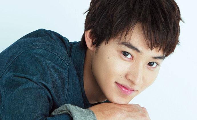 山崎贤人是被晒黑的吗?山崎贤人为什么叫k