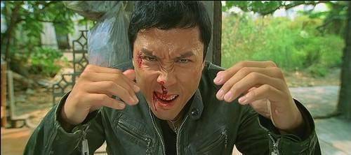 甄子丹是谁的徒弟师父是谁？甄子丹在美国打