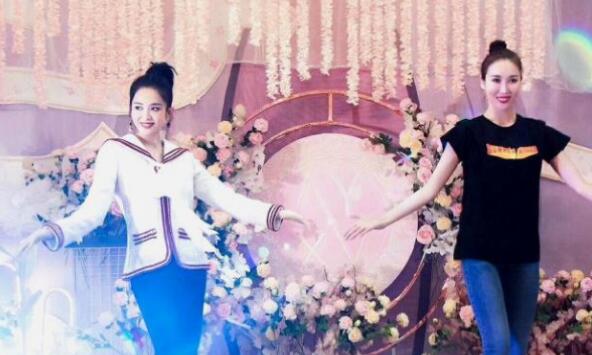 娜扎接到新娘捧花开心热舞(娜扎参加婚礼跳舞视频) 娜扎接到新娘捧花开心热舞(娜扎参加婚礼跳舞视频)