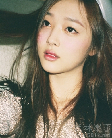 崔雪莉为什么叫口袋妹妹？崔雪莉ins诡异(崔雪莉ins小号奇怪图片)