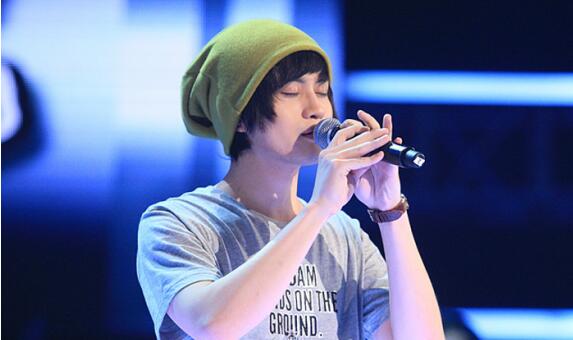 王乃恩睡8个女粉丝是真的假的？王乃恩是假