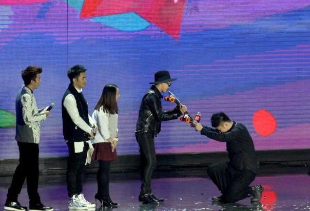 杜海涛健身前后对比照(杜海涛减肥前后对比照片图) 杜海涛健身前后对比照(杜海涛减肥前后对比照片图)