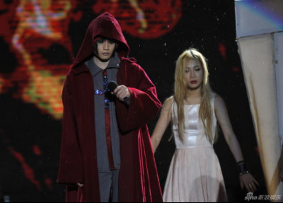 王乃恩睡8个女粉丝是真的假的？王乃恩是假