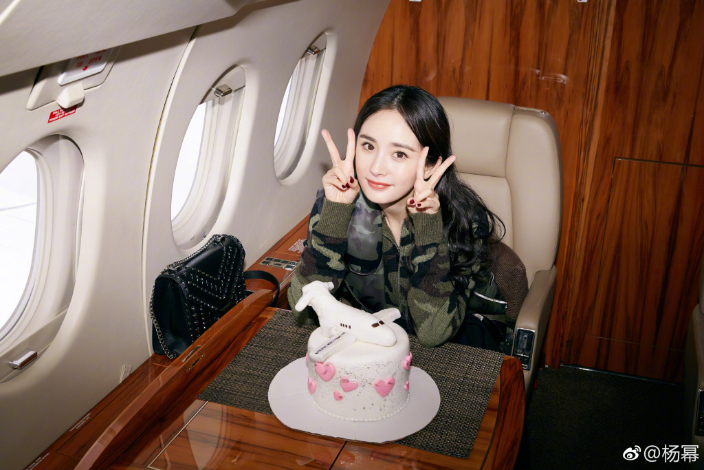 杨幂是什么样的风格和气质(杨幂有气质吗)