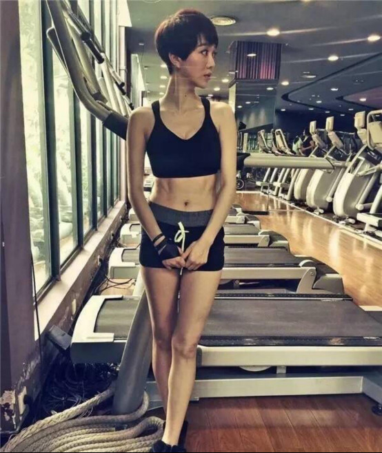 姜妍为什么叫二胖？姜妍是怎么减肥下来的站(姜妍以前胖吗多少斤)