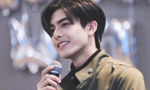 于正微博称是我草率和鲁莽了是怎么回事(于正微博说的是谁) 于正微博称是我草率和鲁莽了是怎么回事(于正微博说的是谁)