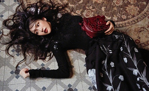 唐嫣大片是罗晋拍的网友直呼羡慕(现在唐嫣和罗晋在拍什么戏)