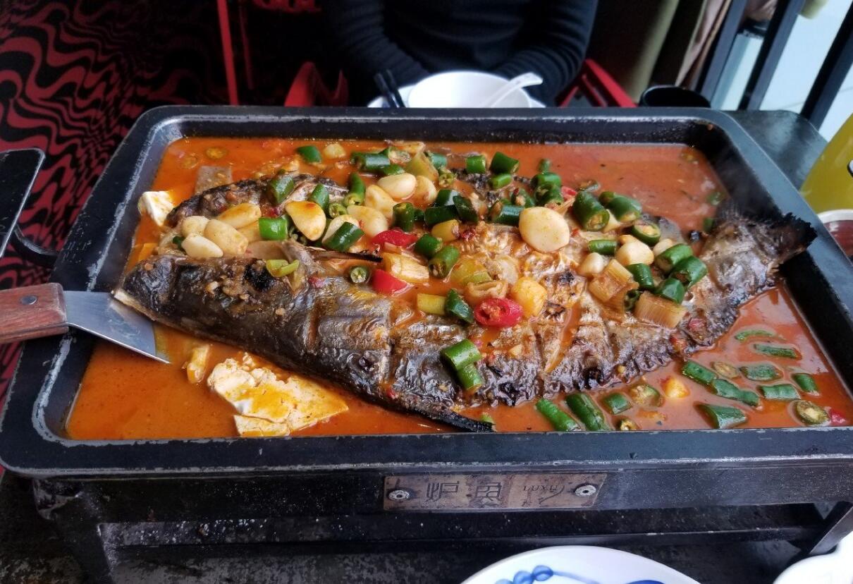 什么鱼可以做烤鱼吃(哪种鱼可以做烤鱼)
