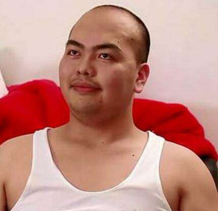 唐马儒身份照和吴亦凡一毛一样(唐马儒和吴亦凡对比)