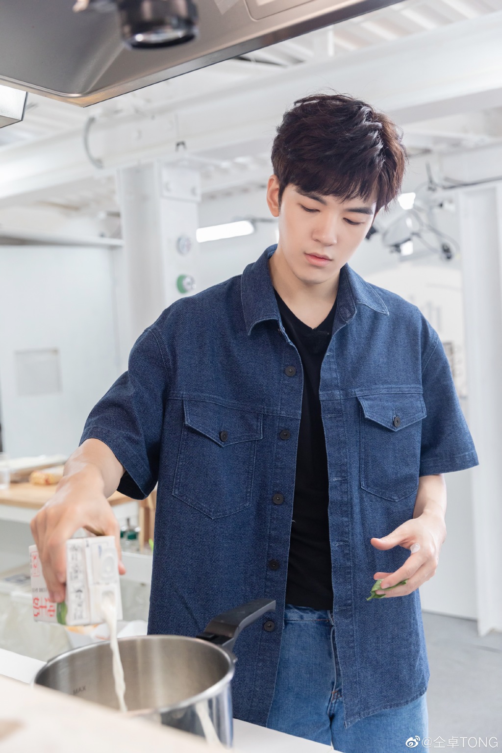 仝卓为什么总上快本资源那么好