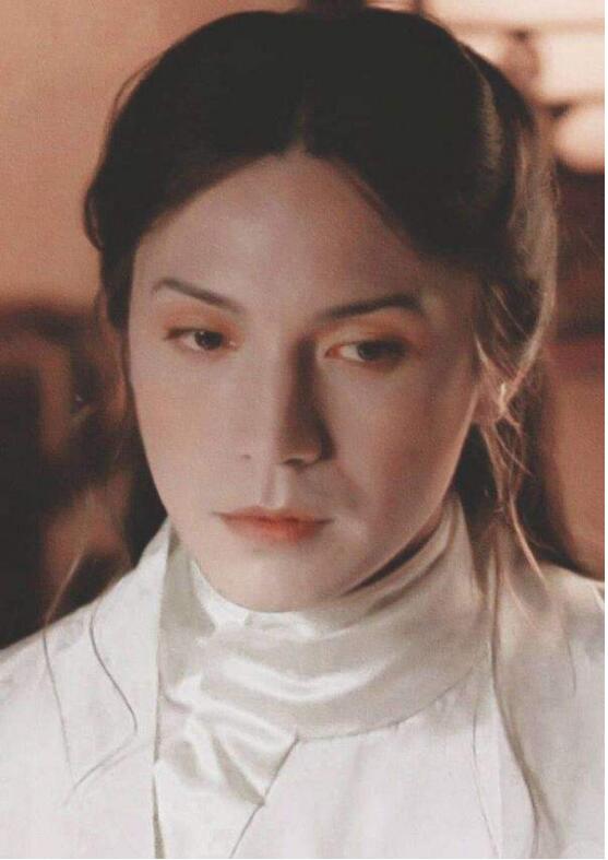 尊龙是如何谈自己身世的(尊龙的人生经历)