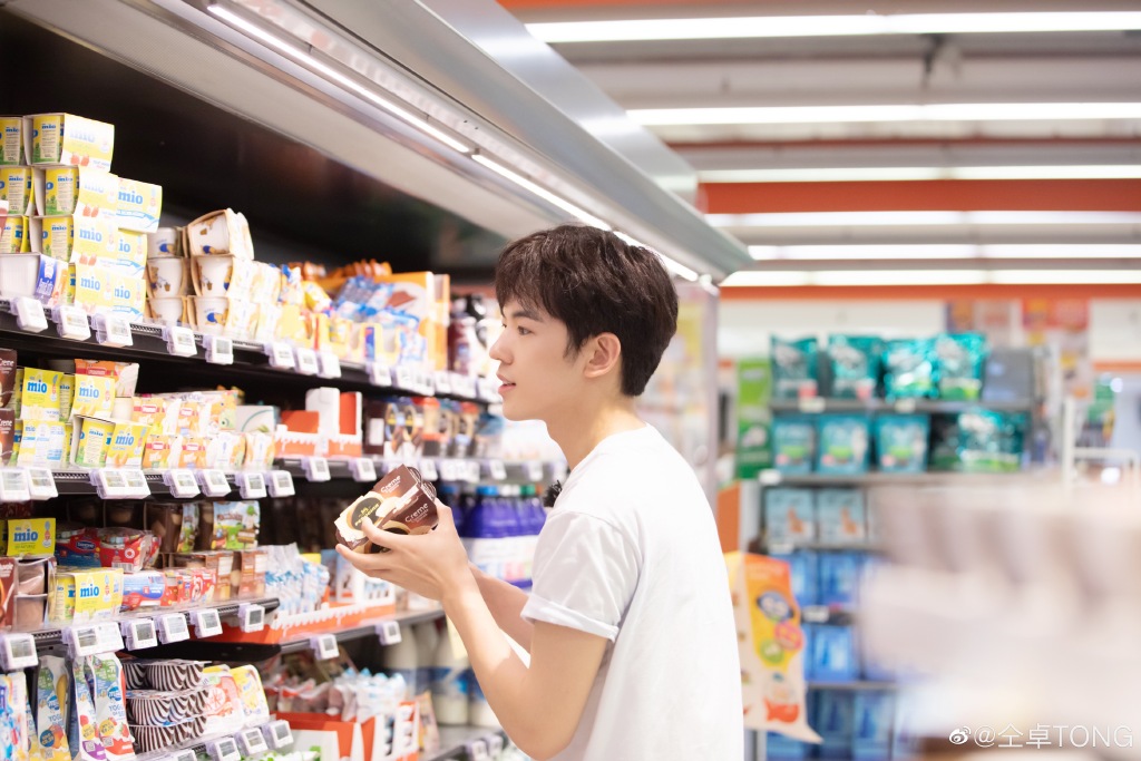 仝卓为什么总上快本资源那么好