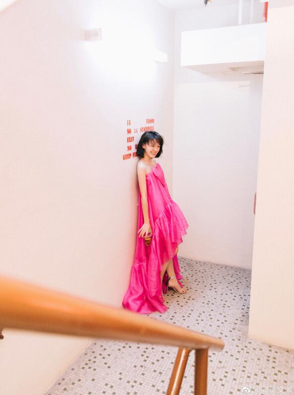 演员文卓多少岁？邹杨和文卓什么关系