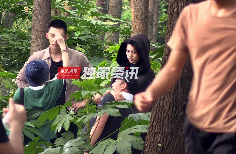 张艺上男友是黄景瑜？那张艺上撕黄景瑜的女