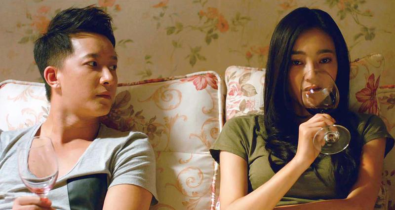 偶遇前任该怎么表现？碰到前女友和前男友最(女生遇到前男友)