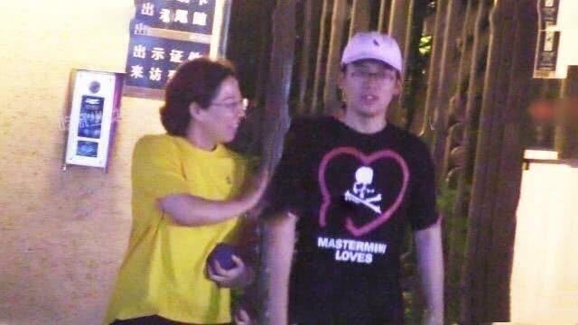 胡中惠年轻时候的照片图(胡中惠个人资料图片)