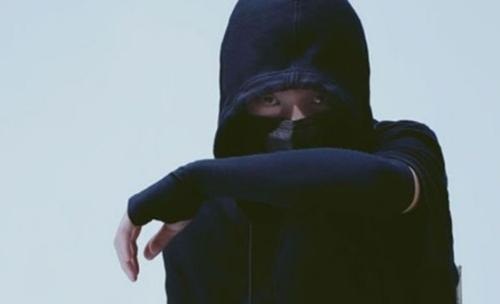 抖音黑脸v是谁啊真人照片长什么样子(抖音黑脸V是用什么拍视频的) 抖音黑脸v是谁啊真人照片长什么样子(抖音黑脸V是用什么拍视频的)