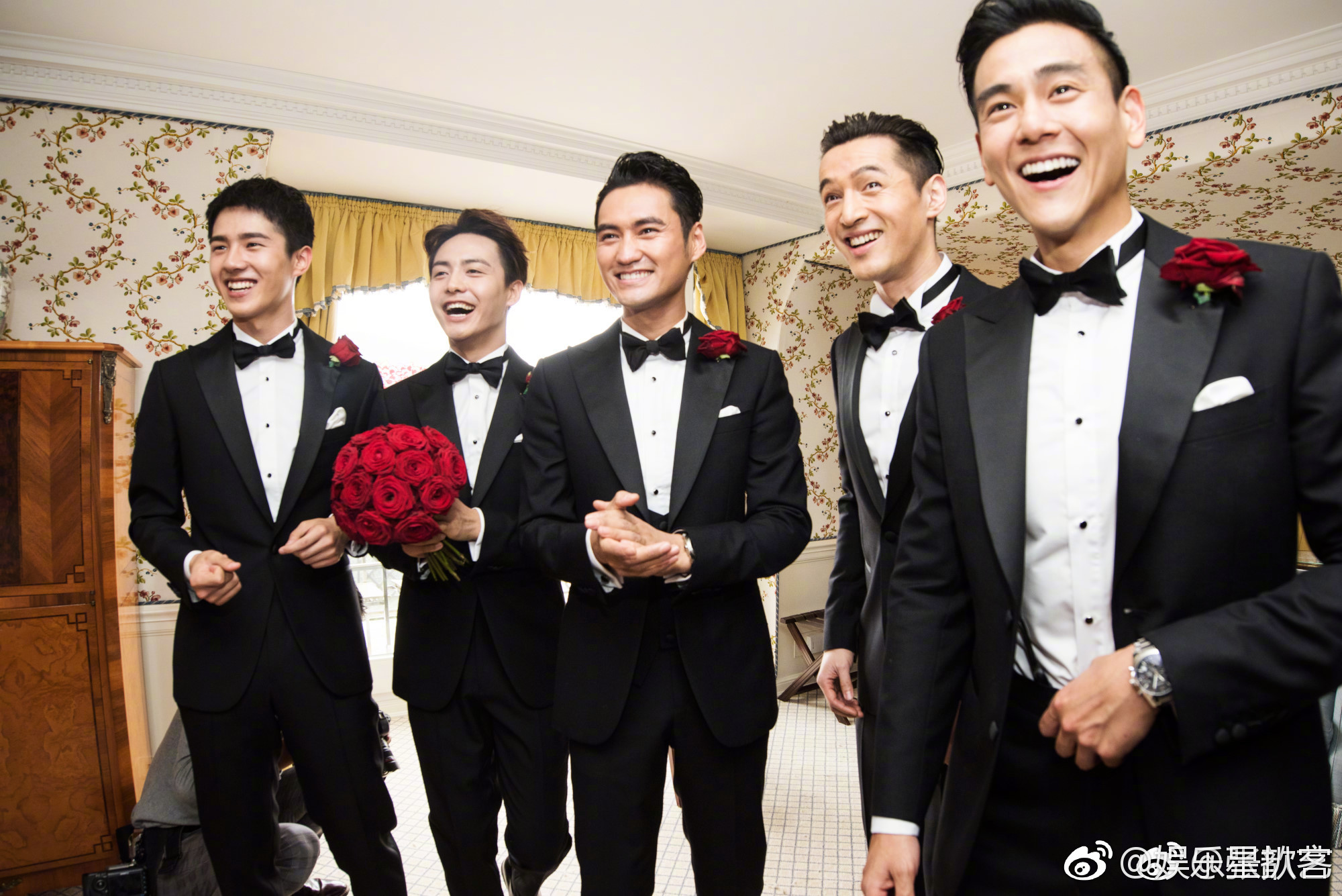 胡歌伴郎团的梗是什么？胡歌当了哪7次伴郎