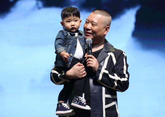 胡中惠年轻时候的照片图(胡中惠个人资料图片)