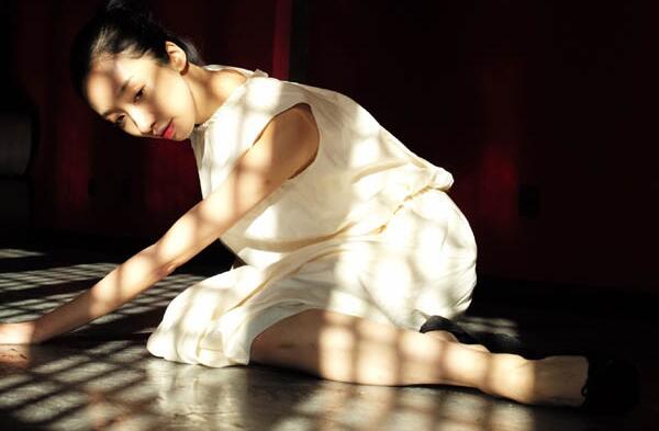 黄觉老婆麦子真名叫什么是富二代吗？黄觉徐