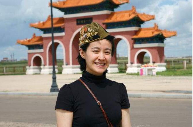 剧雪和何群离婚后现任老公是王辉吗