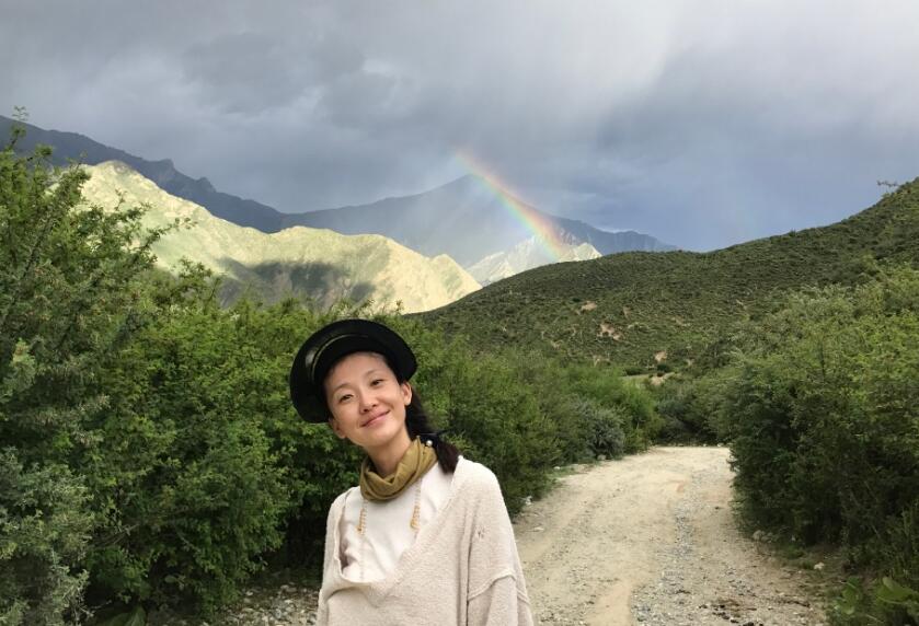 倪景阳和吴倩莲、梅艳芳撞脸对比照(像吴倩莲的内地女演员倪景阳) 倪景阳和吴倩莲、梅艳芳撞脸对比照(像吴倩莲的内地女演员倪景阳)