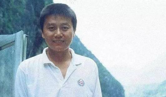 王朔前妻沈佳旭年轻时候的照片(王朔前妻沈佳旭照片(第1页)