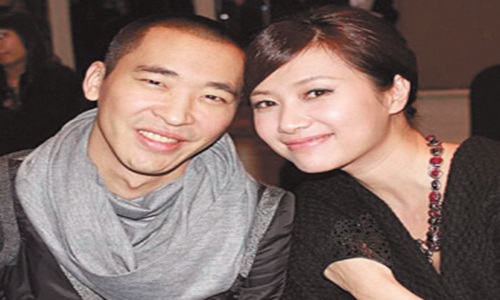 徐静蕾晒与黄立行旧照(徐静蕾晒与黄立行旧照 新闻) 徐静蕾晒与黄立行旧照(徐静蕾晒与黄立行旧照 新闻)