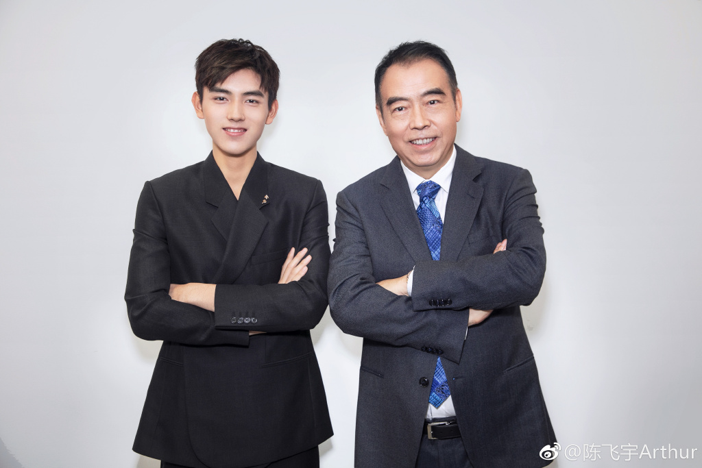 陈飞宇嘴是歪的吗(陈飞宇嘴巴歪流口水)