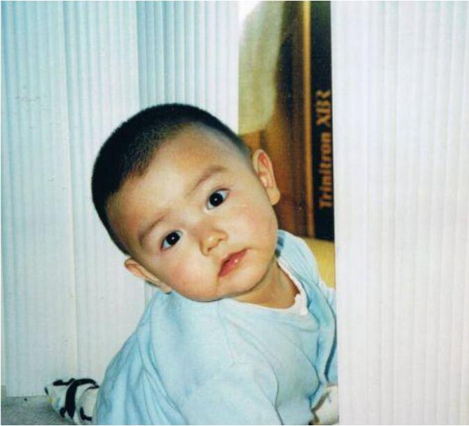 陈飞宇嘴是歪的吗(陈飞宇嘴巴歪流口水)