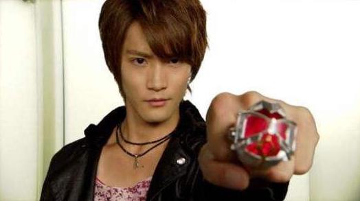 白石隼也和鹿晗相比谁高谁重 白石隼也和鹿晗相比谁高谁重