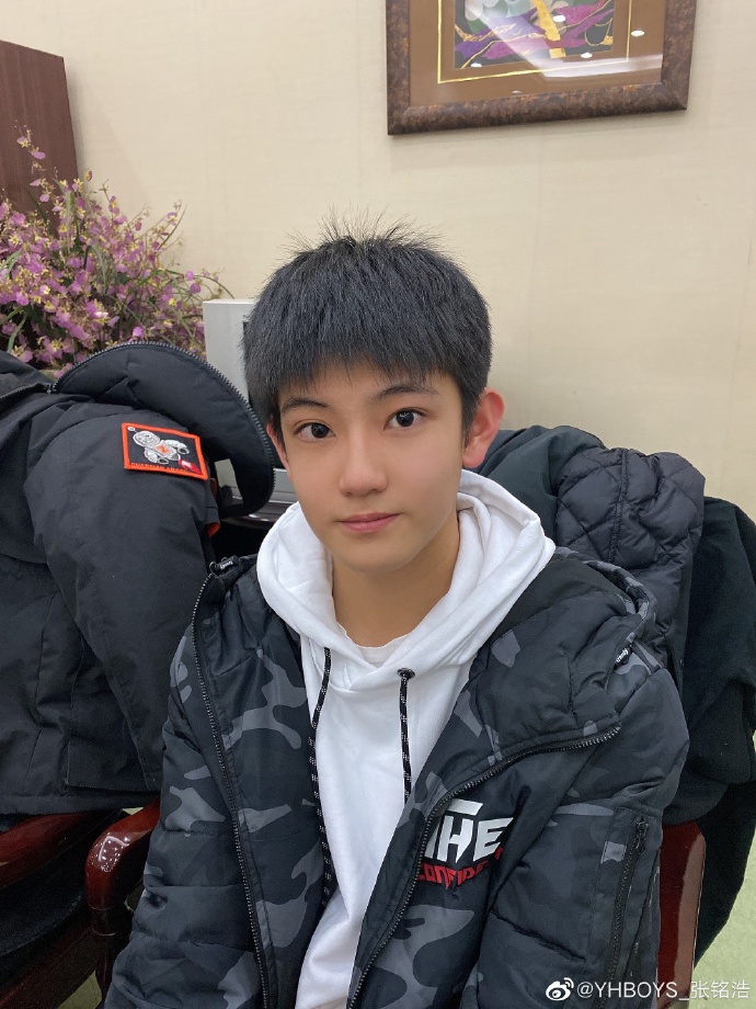 张铭浩几几年的年龄多大了(张铭浩0几年的) 张铭浩几几年的年龄多大了(张铭浩0几年的)