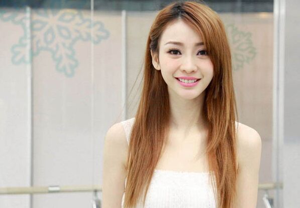 柳岩为什么叫油菜花、大鼻毛？柳岩最近怎么