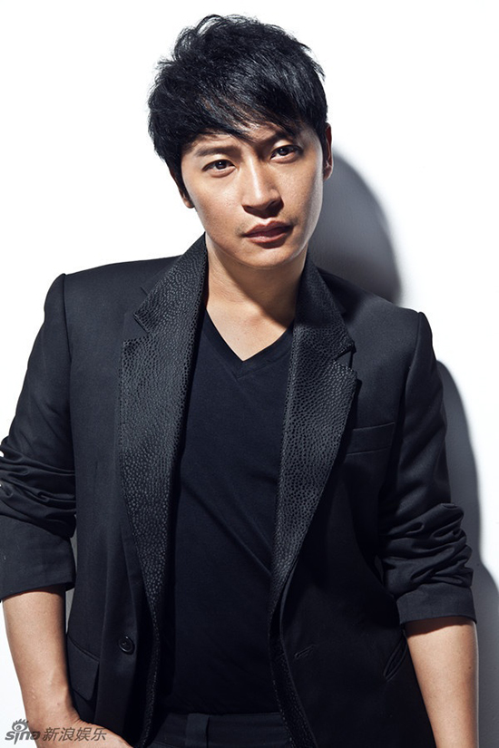 陈志朋和张国荣对比图(陈志朋张国荣长相对比)