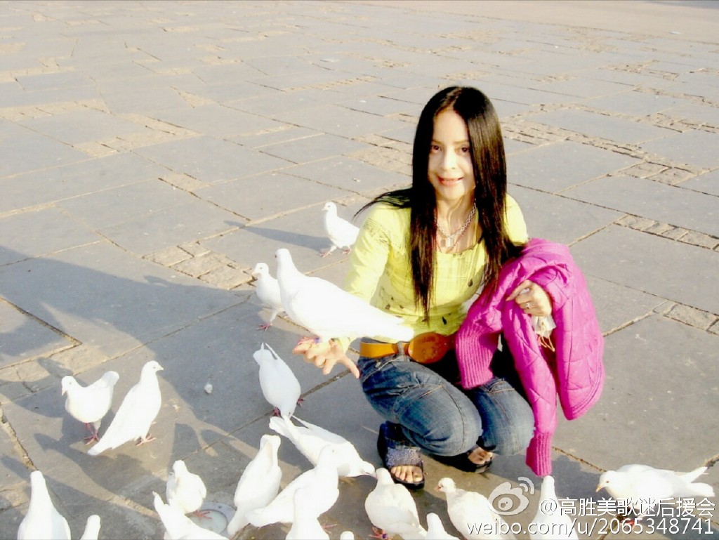 高胜美是混血吗她现在怎么这么丑(高胜美为什么不红了)