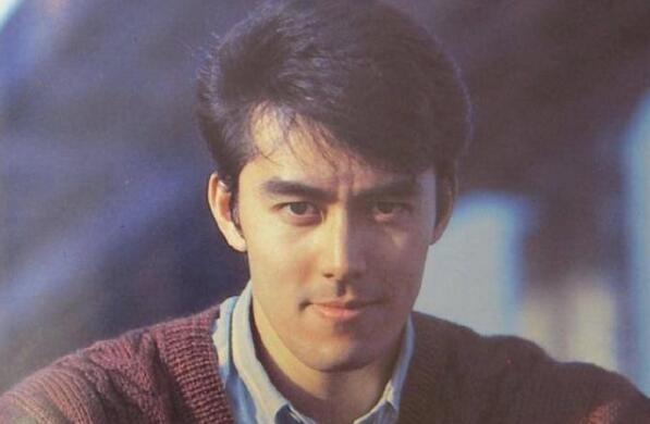 阿部宽年轻时照片帅爆了(阿部宽小时候照片)