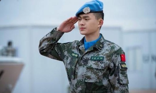 刘泳希李嘉铭微博官宣恋情(李嘉铭的微博)