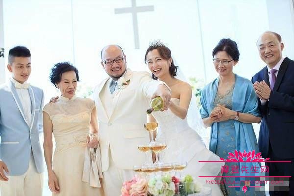 赵小侨老公刘亮佐有钱吗?赵小侨刘亮佐在冲(赵小侨刘亮佐为什么在一起) 赵小侨老公刘亮佐有钱吗?赵小侨刘亮佐在冲(赵小侨刘亮佐为什么在一起)